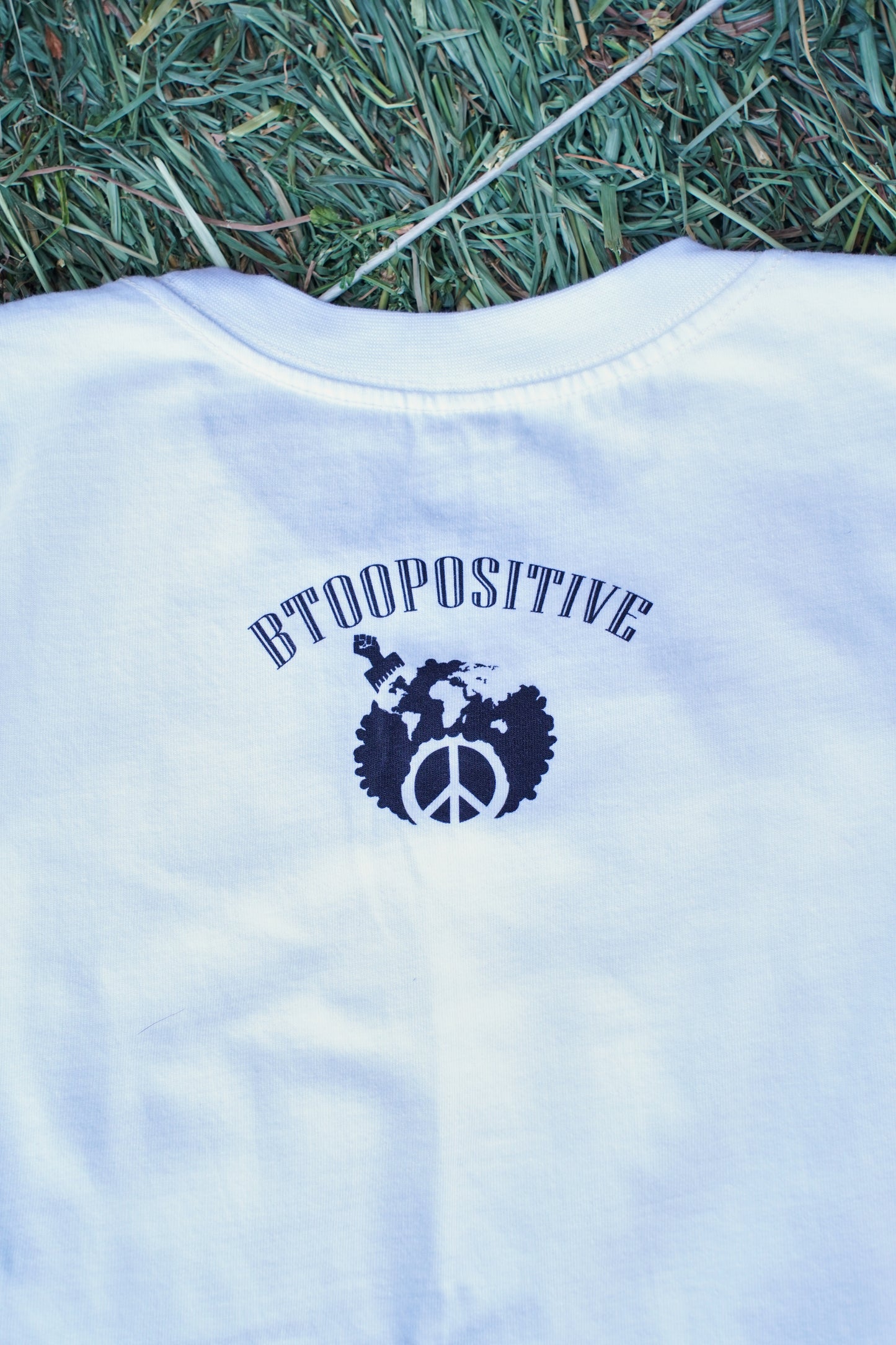 The Resilience Tee (Gals)- White - 300GSM